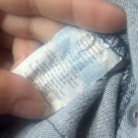 Thyme size XS Maternity Denim Short shorts. High stretchy support tummy support - Picture 7 of 7